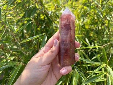 Vuurkwarts obelisk buiten